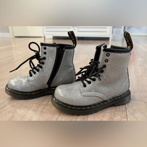 Dr. Martens 1460 Boots in Silver Glitter sz 9Toddler